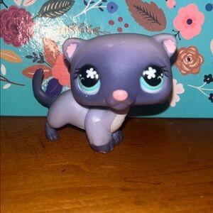 Littlest Pet Shop (LPS) Ferret figurine, specifically #482